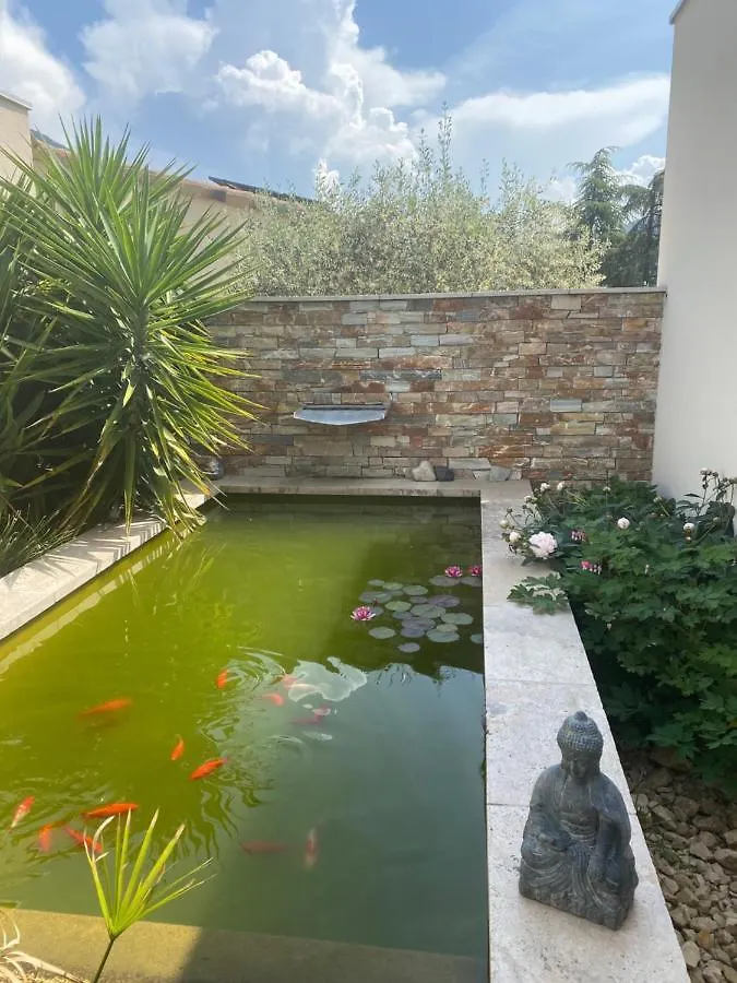 Appartement Les Romarins à Nyons 0*,  France